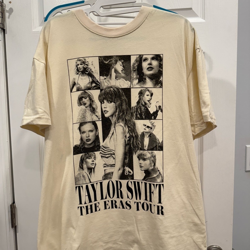 BRAND NEW NEVER WORN Taylor Swift The Eras Tour Beige T-Shirt